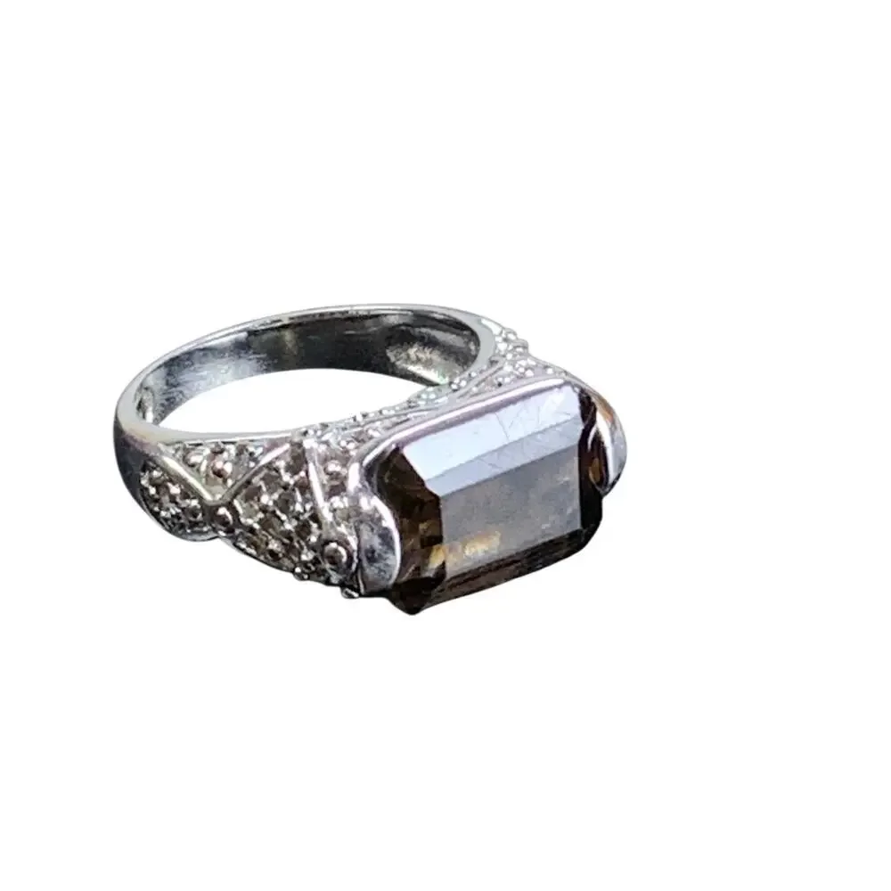 Lia Sophia Silver Filigree Smoky Faceted Cocktail Ring – Size 8 LS Mark